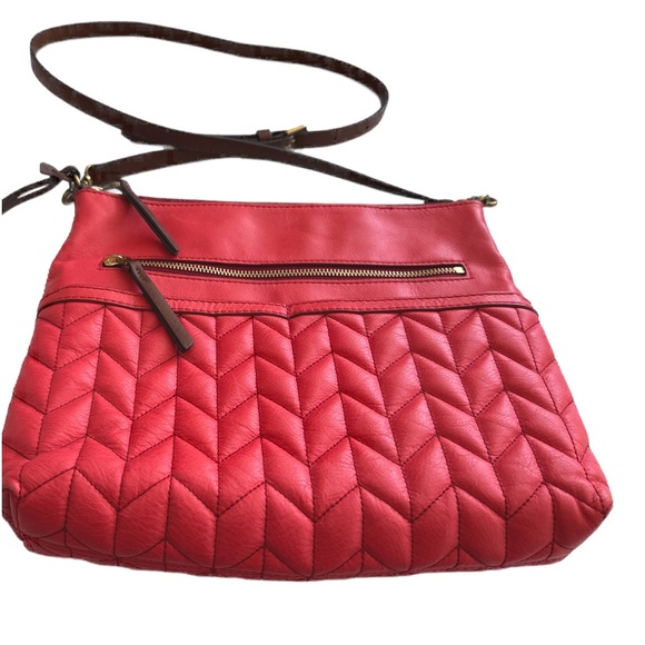 Fossil small crossbody red used moderately - Picture 2 of 12